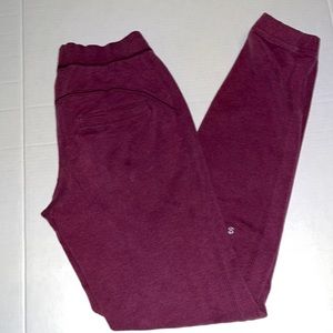 Lululemon Joggers 🌼